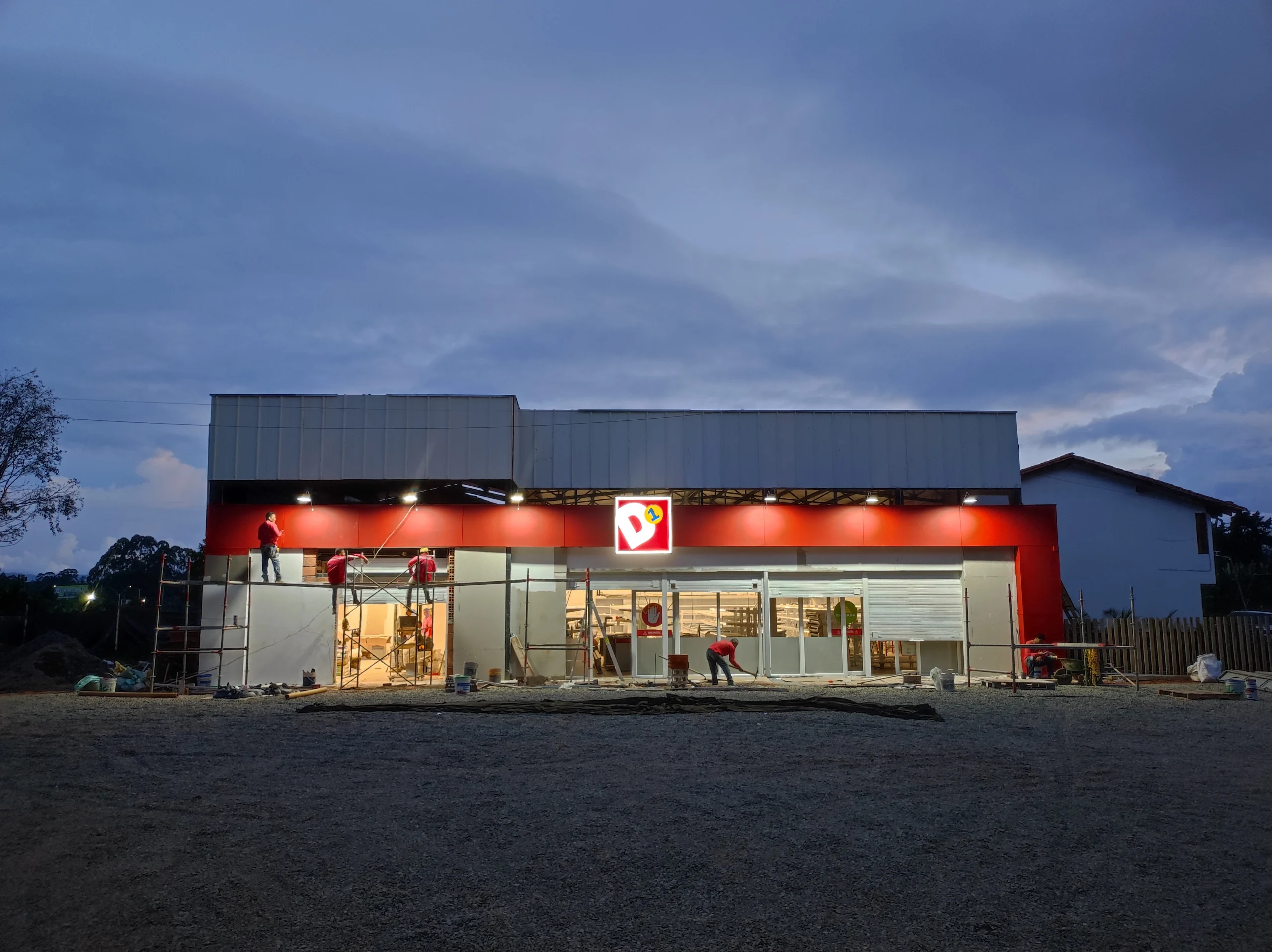 Reformas y construcción de locales comerciales | Konstruir