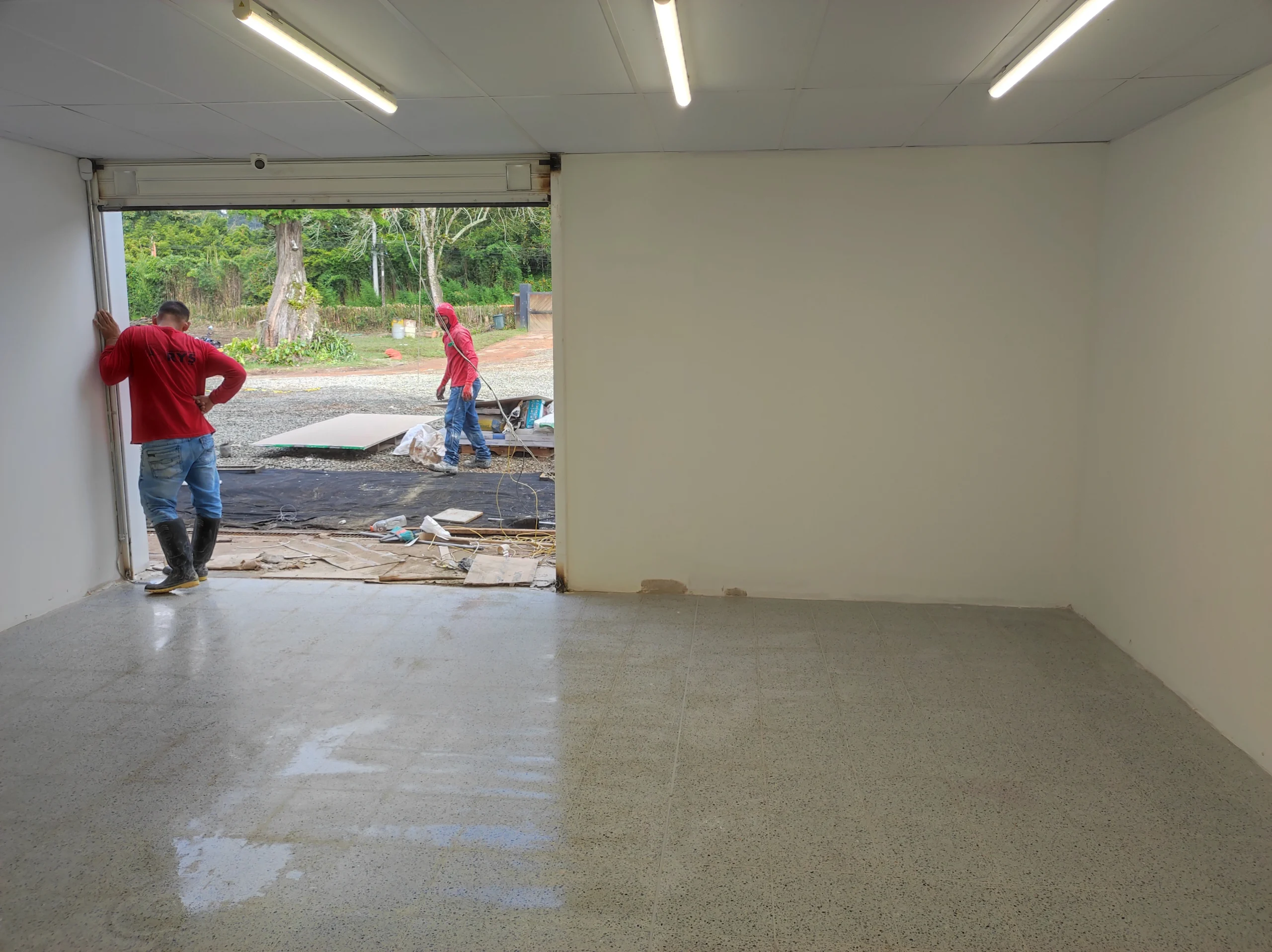 Reformas y construcción de locales comerciales | Konstruir